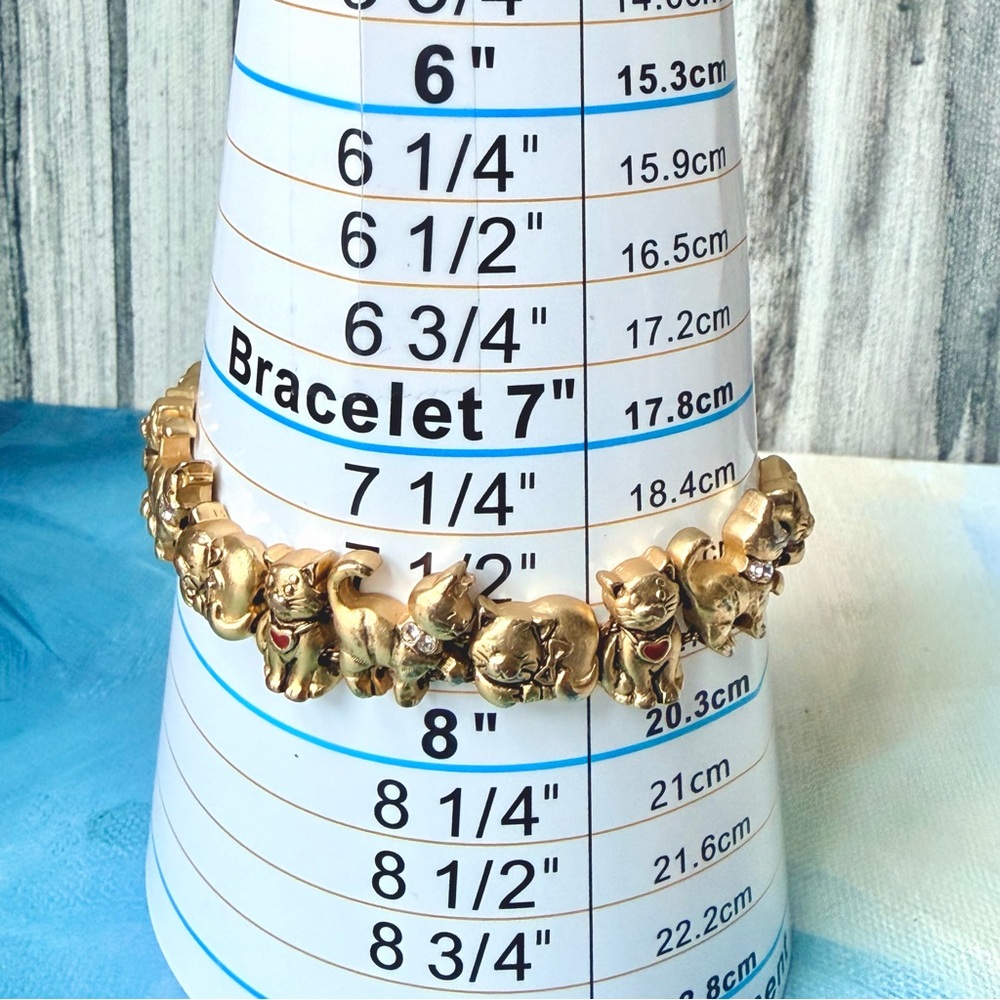 70’s Avon Gold Cat Charm Bracelet Rare - Picture 8 of 9